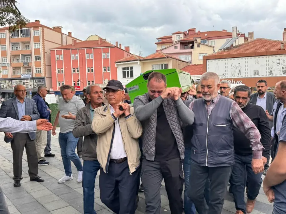 Aksaray Ortaköy’de Bıçaklı Saldırı Sonucu Hayatını Kaybeden Memur Son Yolculuğuna Uğurlandı