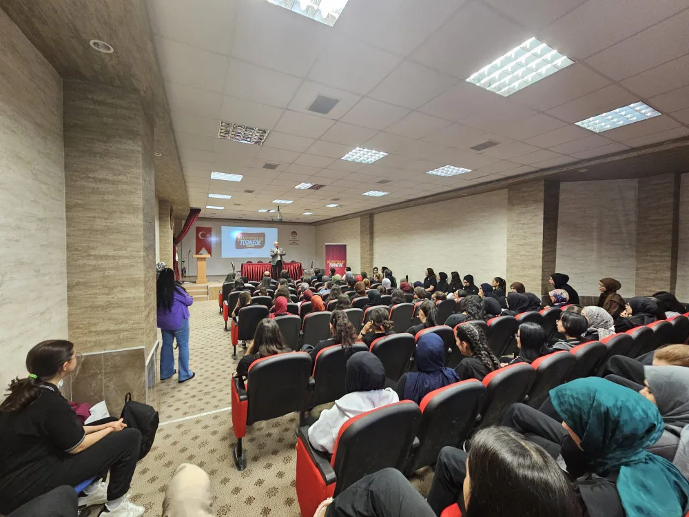 Şampiyonlar Turnede: YKS Türkiye Dereceleriyle İmam Hatipliler Aksaray’da