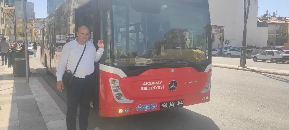 Aksaray’da Örnek Davranış: Halk Otobüsü Kaptanı Yolculara Nezaketiyle Gönülleri Fethediyor