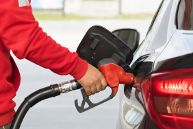 BENZINE-PES-PESE-INDIRIM-335-TL-DAHA-DUSECEK-MI-ISTE-GUNCEL-AKARYAKIT-FIYATLARI-kai