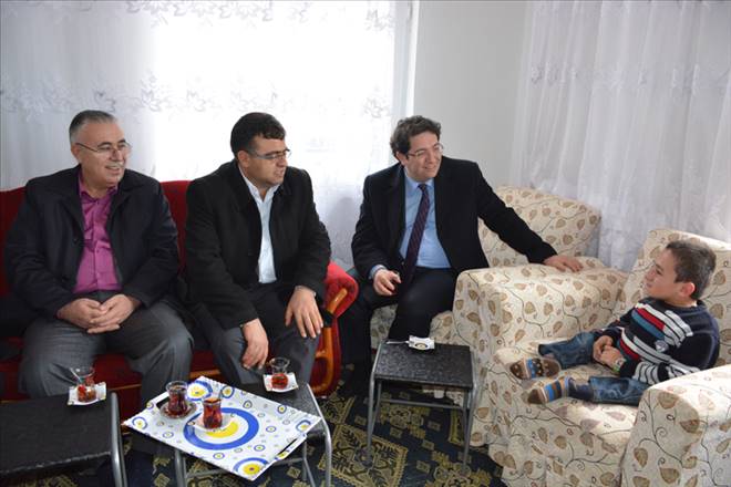 Cam kemik hastası Adem Atak, akülü arabasına kavuştu