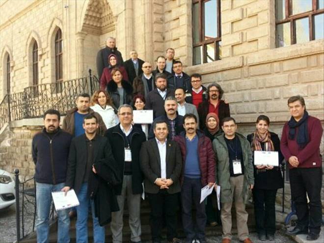 Demokrasi kuşağı Aksarayda