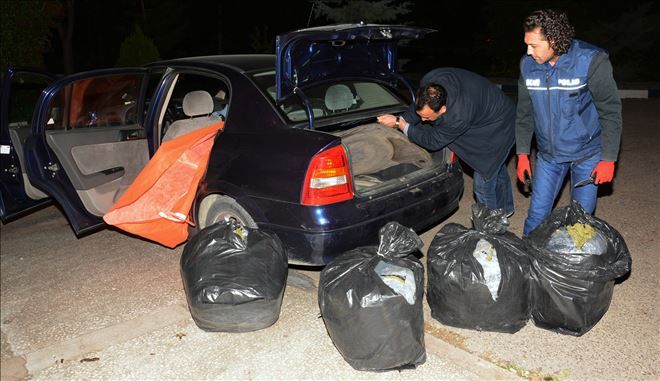 Avukatın Kullandığı Araçta 150 Kilo Esrar Ele Geçirildi