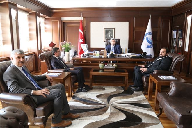 Rektör; İlçelerimizle Yakından İlgileniyoruz