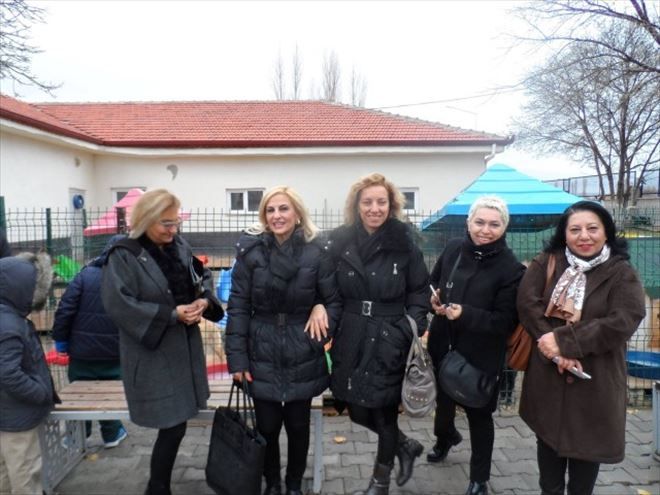 AKHAYKOR Sokak Hayvanları Rehabilitasyon Merkezi´ni Ziyaret Ettiler