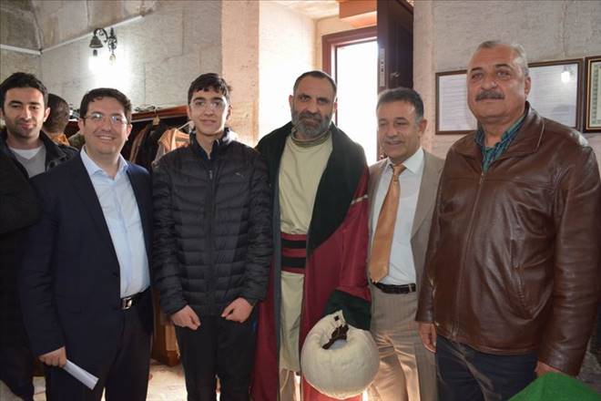 Başkan Yazgı YGS Türkiye 2'incisini Ödüllendirdi
