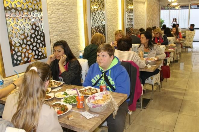 YABANCI ÖĞRENCİLER SOFRA`DA