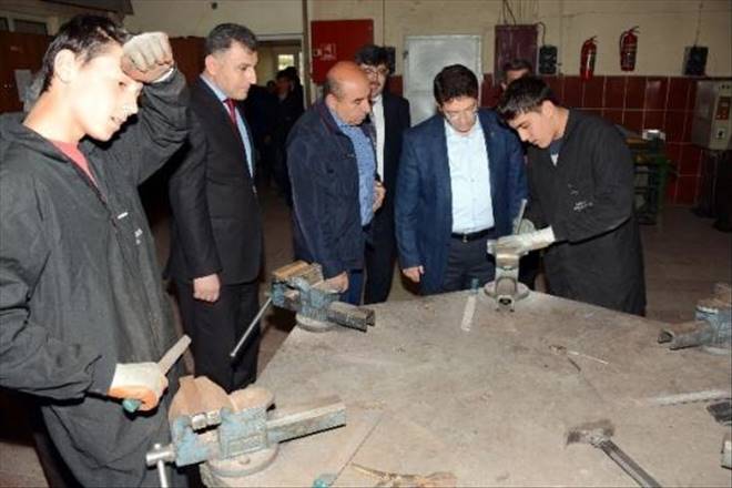 Aksaray'da Fabrika Gibi Okul