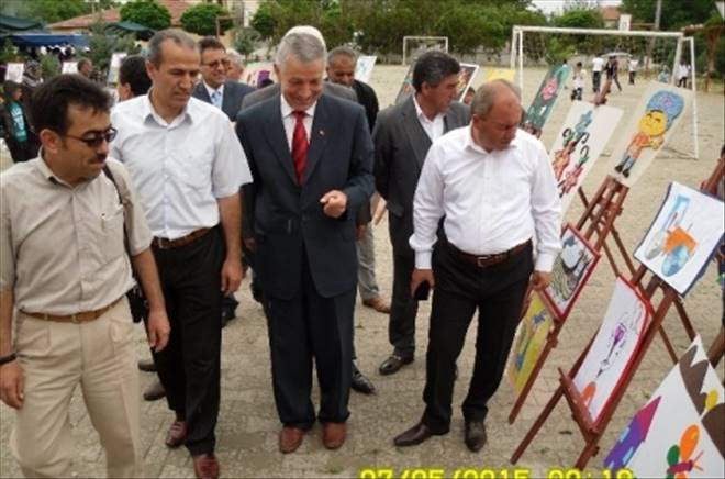 Topakkaya Beldesi'nde Tübitak Bilim Fuarı