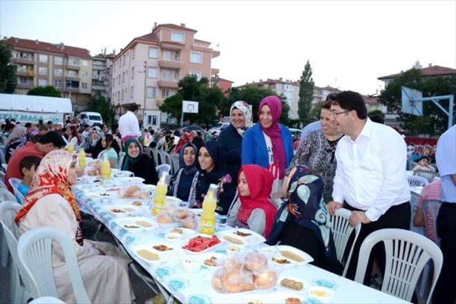 Küçük Bölcek´te 2000 kişiye iftar