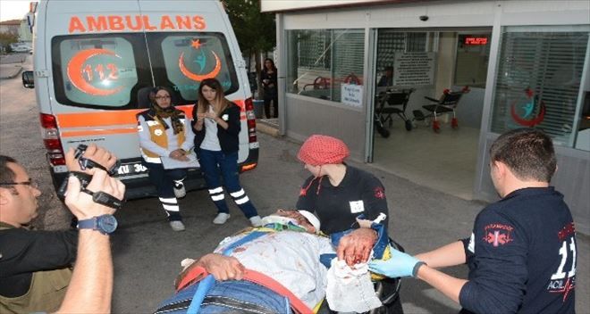 Otomobil şarampole devrildi: 3 yaralı