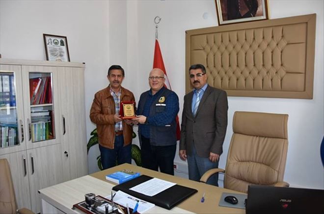 Daha yeşil bir Aksaray için el ele fidan dikmeye...