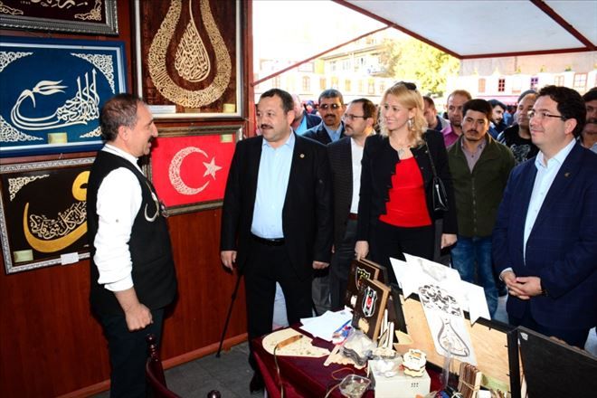 Serdengeçti ve Yazgı, Türk El Sanatları Sergisini Ziyaret Etti