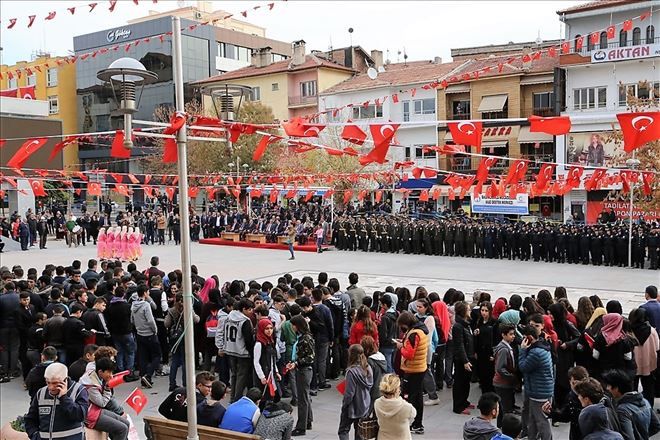 29 Ekim Cumhuriyet Bayramı Aksaray´da düzenlenen törenle kutlandı