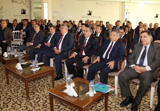 Muhtarlar Toplantısı Vali Pekmez Başkanlığında gerçekleşti