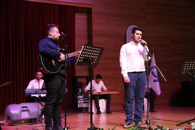 Bir Kitap Bir Konser