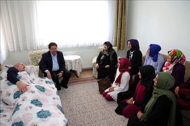 Başkan Yazgı´dan Hastalara Anlamlı Ziyaret