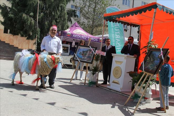 Aksaray´ın En Büyük Kermesi Dualarla açıldı.