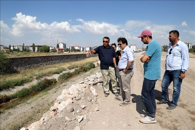 Kent Parkında çalışmalar sürüyor
