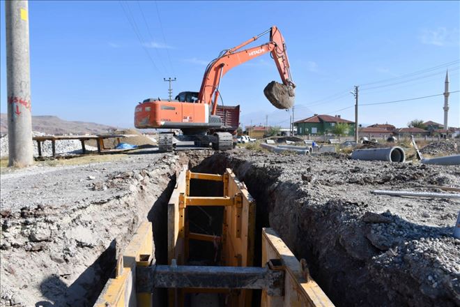 Hürriyet Mahallesinde 200 Hanenin Kanalizasyon Surunu Çözülüyor