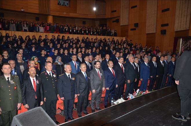 Öğrencilere Seyirciden Tam Not