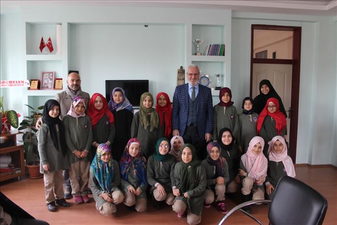 Öğrenciler Harçlıklarını Yemen´ e Gönderdiler