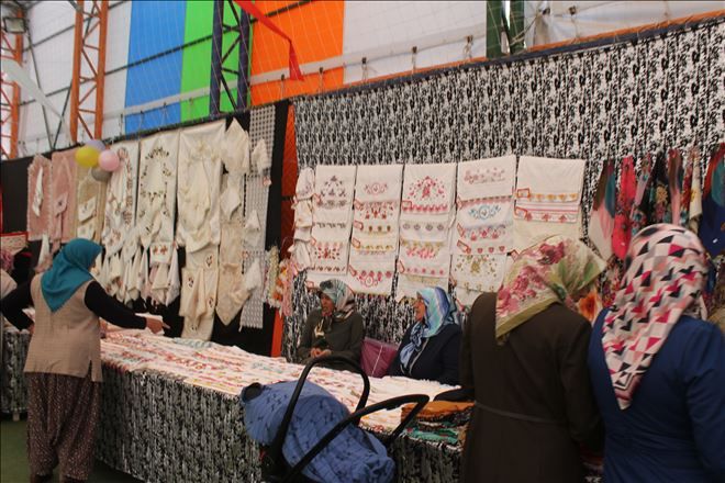 Aksaray´ın En Büyük Geleneksel Hayır Çarşısı Açıldı