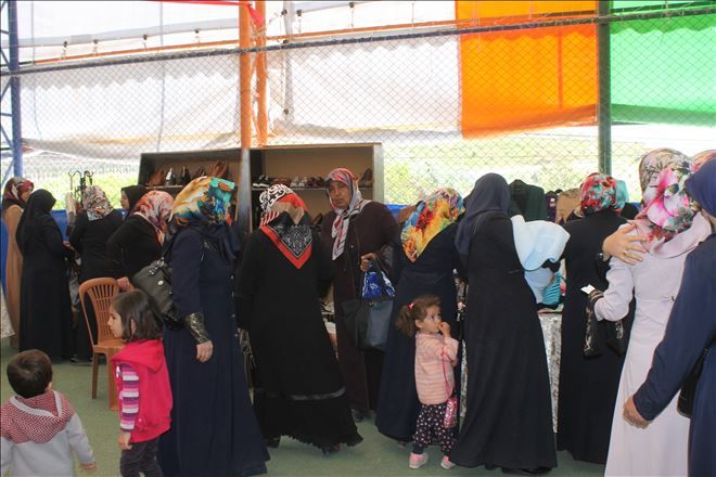 Aksaray´ın En Büyük Geleneksel Hayır Çarşısı Açıldı