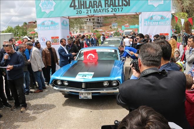 Klasik Otomobiller Aksaray´da Buluşuyor