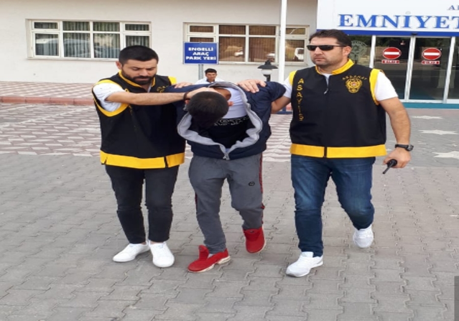 HIRSIZLIK ŞÜPHELİLERİ YAKAYI ELE VERDİ