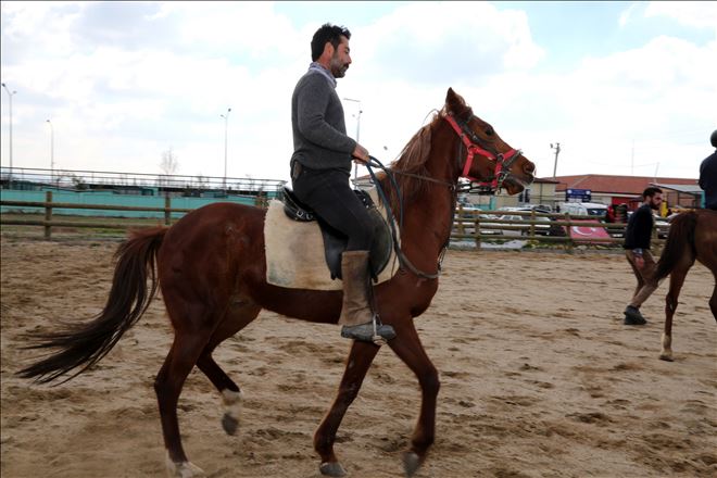 Aksaray´ın İlk ve Tek At Binicilik Tesisi Hizmete Açıldı