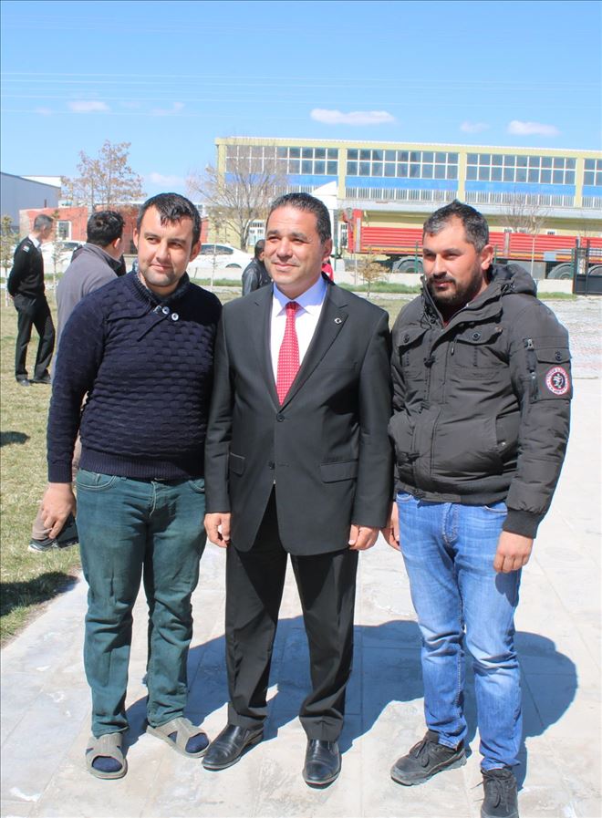 OSB´DE, Sefer Alkan Atağı İşçilerle, Tatlı Yediler Tatlı Konuştular