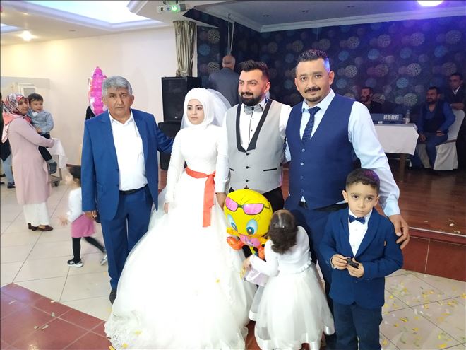 Uğur Kaya Oğlu Ahmet Kaya´yı Evlendirdi