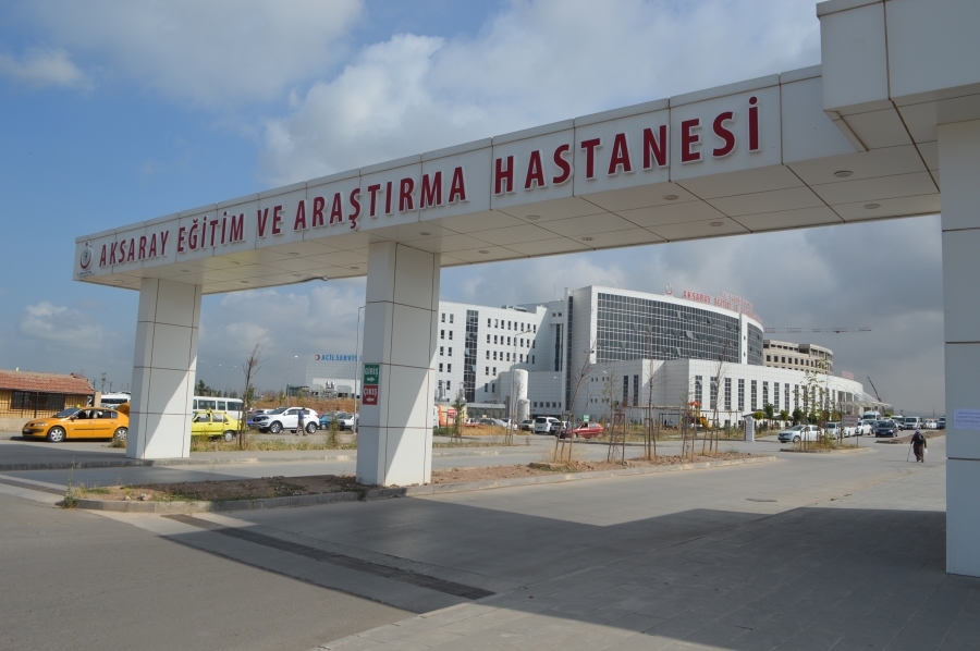 Aksaray’da Otomobil Traktör Çarpışması;5 Kişi Yaralandı