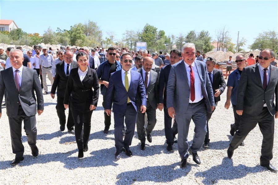 8 Derslikli Anadolu Lisesinin temeli düzenlenen törenle atıldı