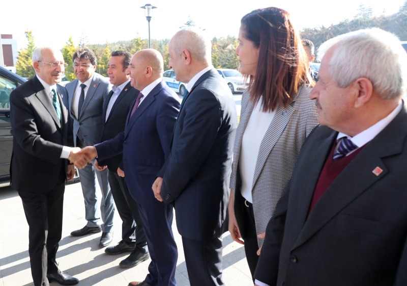 CHP Genel Başkanı Kılıçdaroğlu Aksaray'da Muhtarlar ile Görüştü