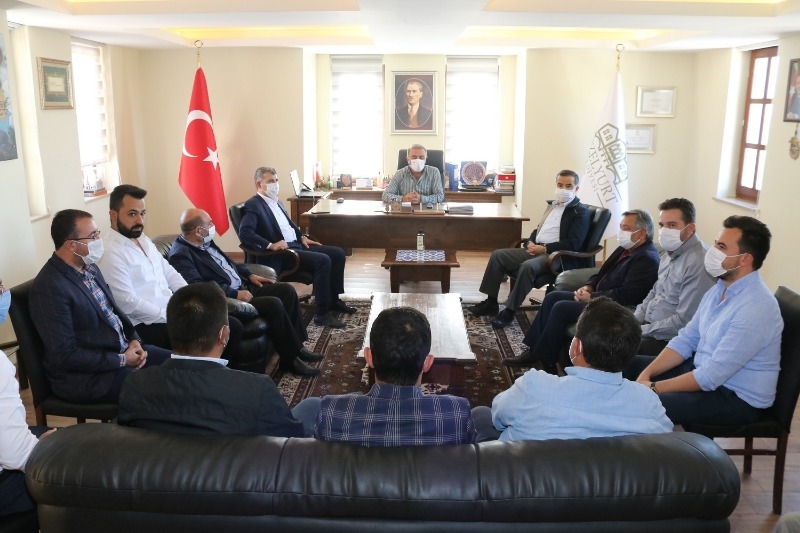 Ak Parti İlçe Teşkilatlarına Hayırlı Olsun Ziyaretleri Gerçekleştirdi