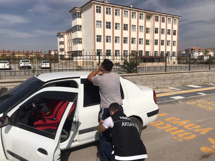 Narkotik Şube Ekipleri Okul Çevrelerini Abluka Altına Aldı