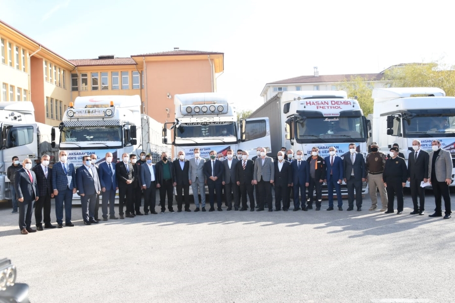 Aksaray dan İzmir'e 5 TIR Ve Bir Kamyon'dan Oluşan Yardım Kervanı Yola Çıktı