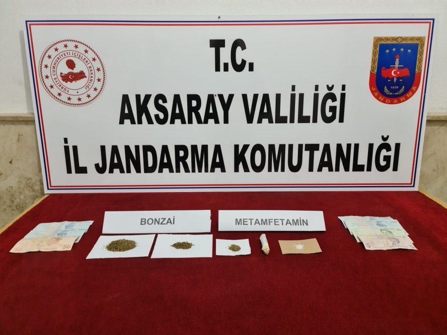 Uyuşturucu ve Silah Taciri 3 Şüpheli Jandarma Tarafından Yakalandı