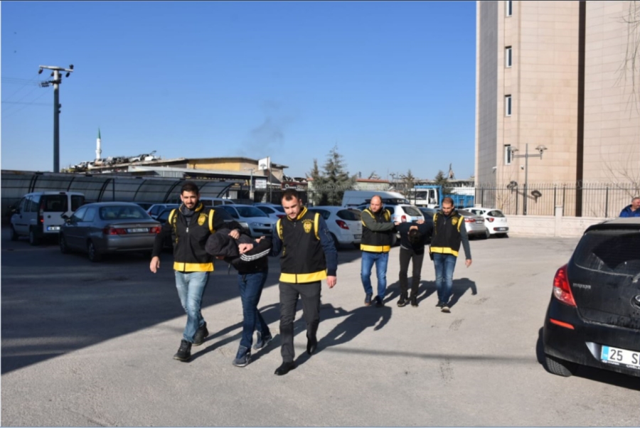 Aksaray'da Üç Kafadar Hırsız Yakalanarak Adalete Teslim Edildi