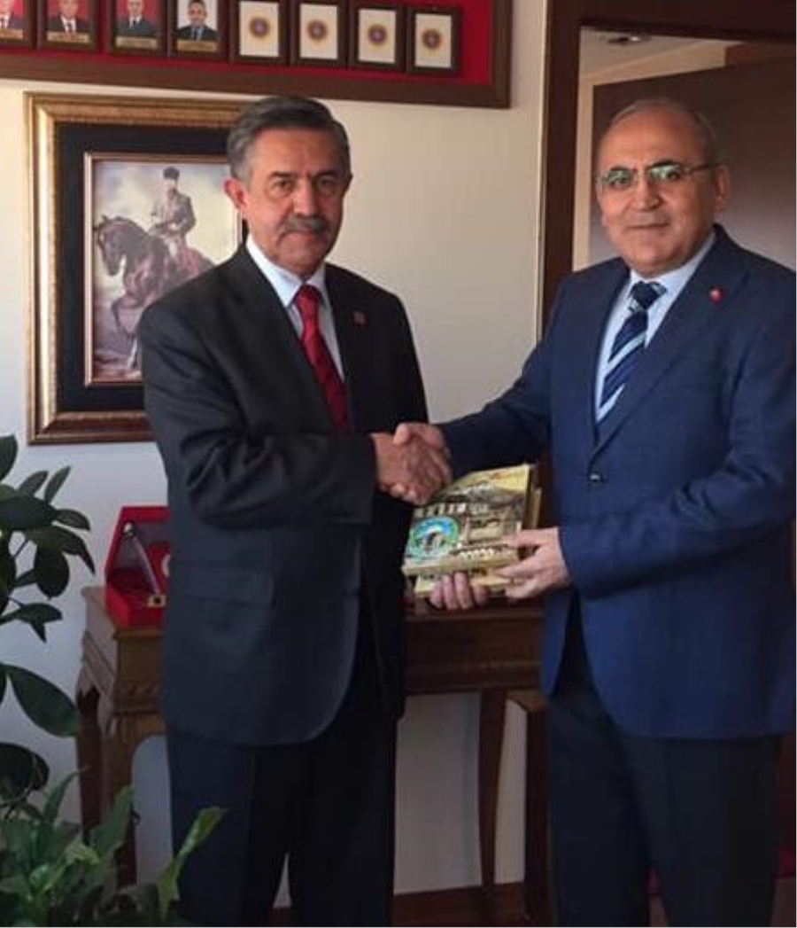 Cemalettin Öztürk; Öğrencilerimiz İçin Fotokopi Makinesi