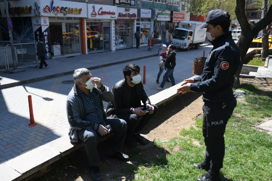 Aksaray'da korona ile mücadele hız kesmeden devam ediyor