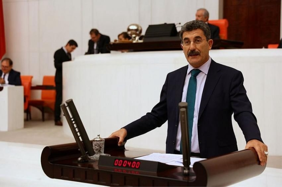 Ayhan Erel; Dolkun İsa’nın Türkiye’ye giriş yasağını kaldıracak mısınız?