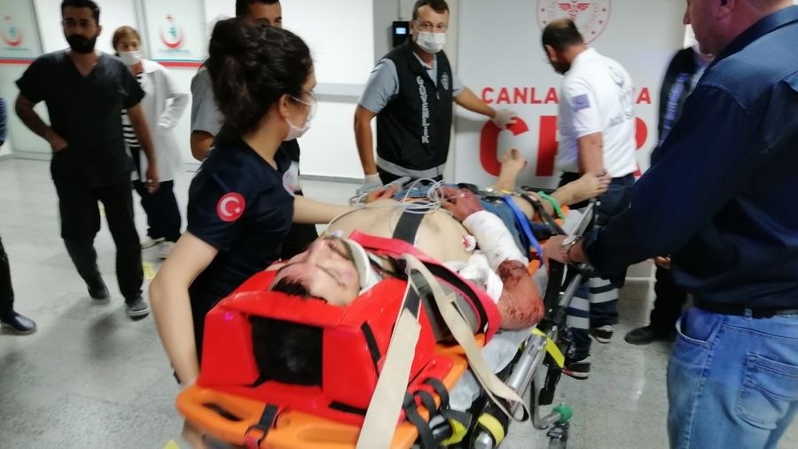 Hurdaya dönen otomobil kazasında 1 kişi öldü, 2 kişi de ağır yaralandı