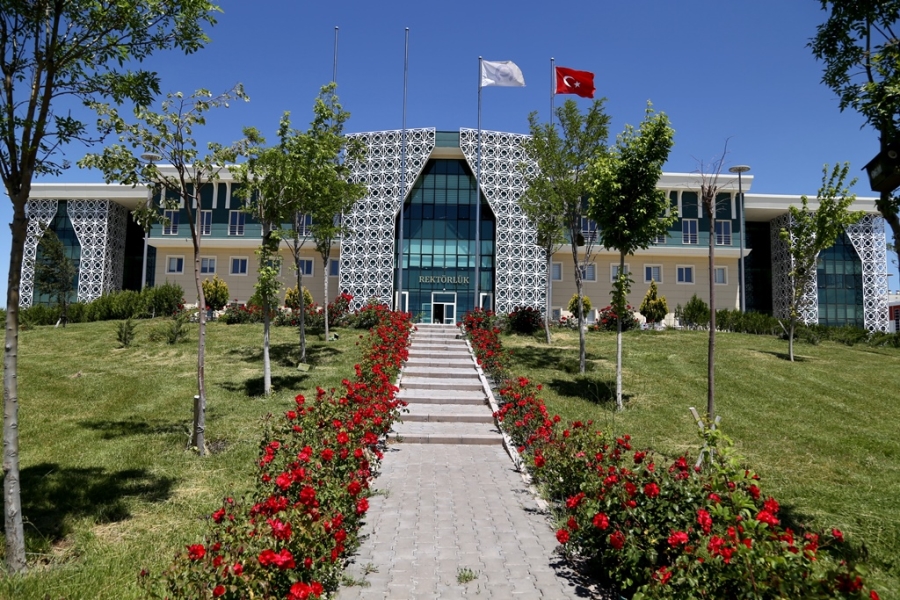 ASÜ, DÜNYA SIRALAMASINDA 227 BASAMAK BİRDEN YÜKSELDİ