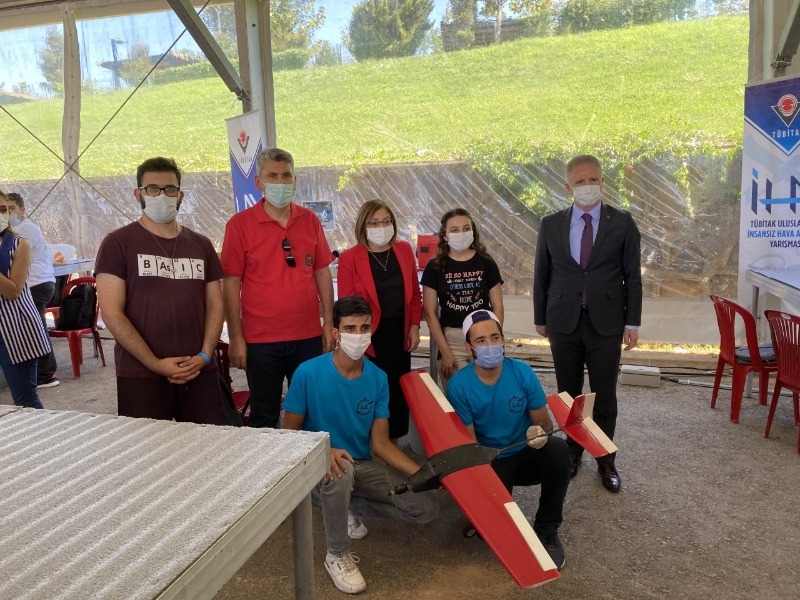 ASÜ UP GREAT Takımı İHA Yarışması Finaline Katıldı