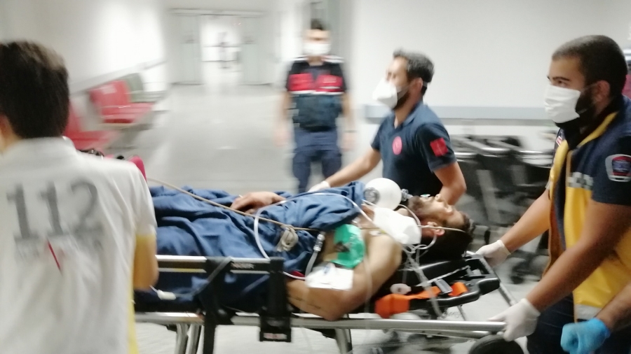 Aksaray’da 3 arkadaşın bıçaklandığı kavgada 1 kişi öldü