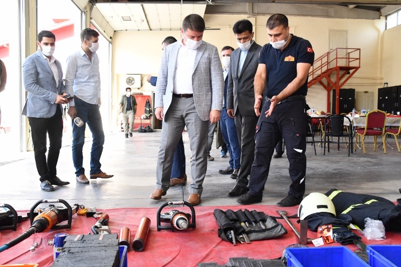 Dinçer, İtfaiyecilerimiz her koşulda canı pahasına çalışmaktadır dedi