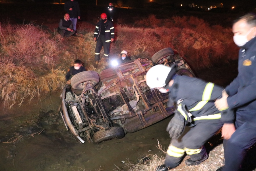 Aksaray’da otomobil Sulama Kanalına düştü